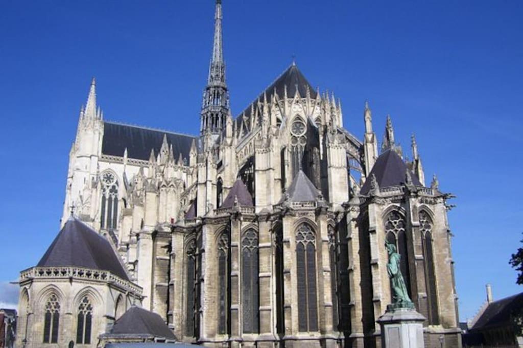 Апартаменты Super Studio Au Pied De La Cathedrale Амьен Экстерьер фото